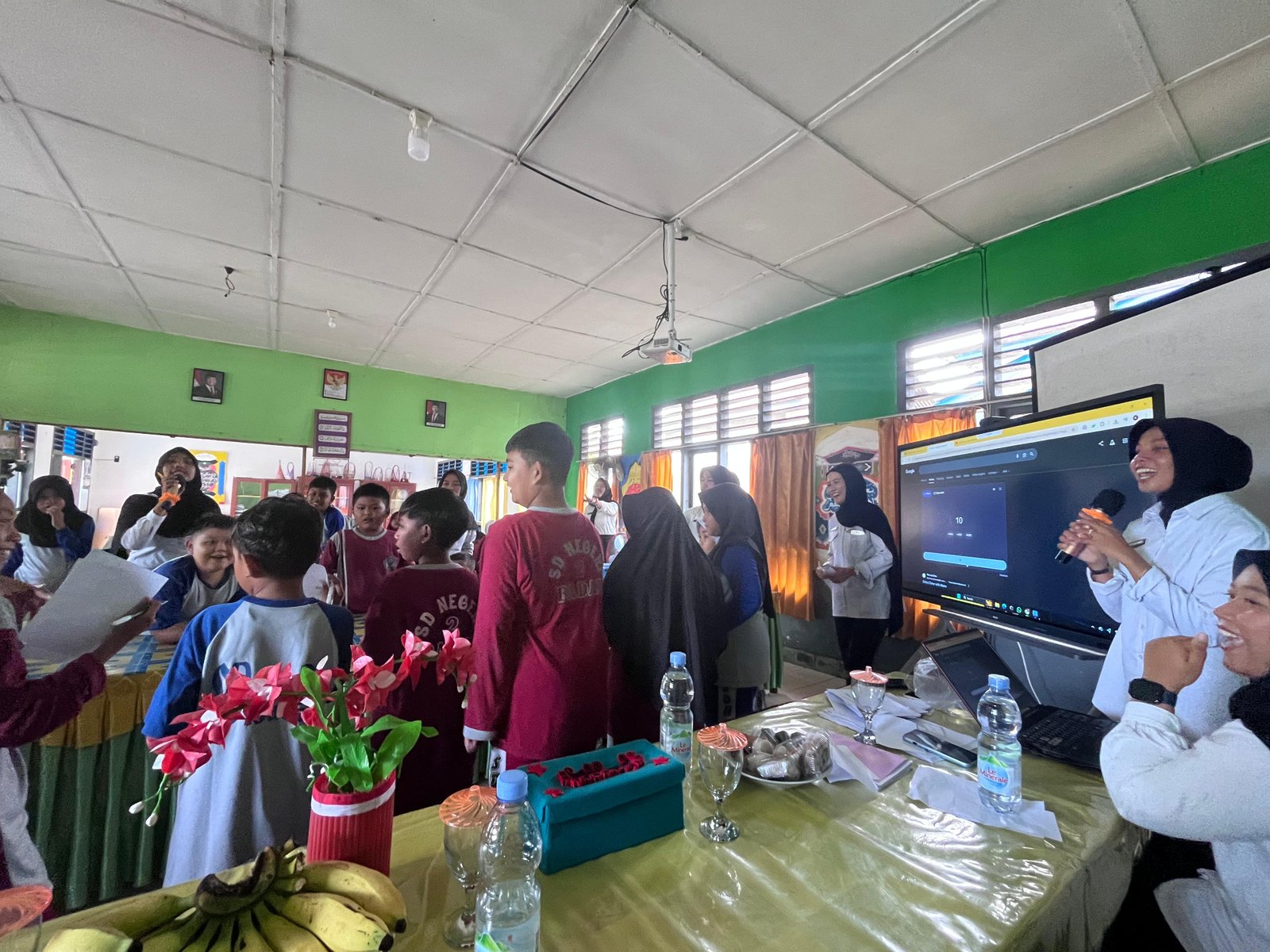 Lapas Tanjung Pandan Fasilitasi Aksi Peduli Pendidikan di SDN 2 Badau